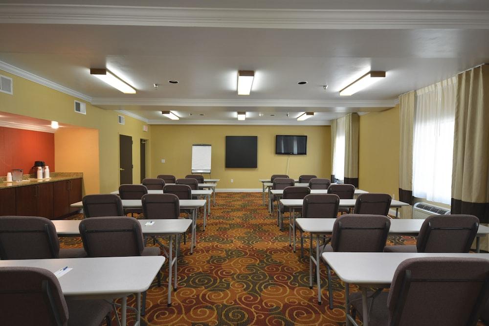 Comfort Inn & Suites Trussville I-59 Exit 141 Dış mekan fotoğraf