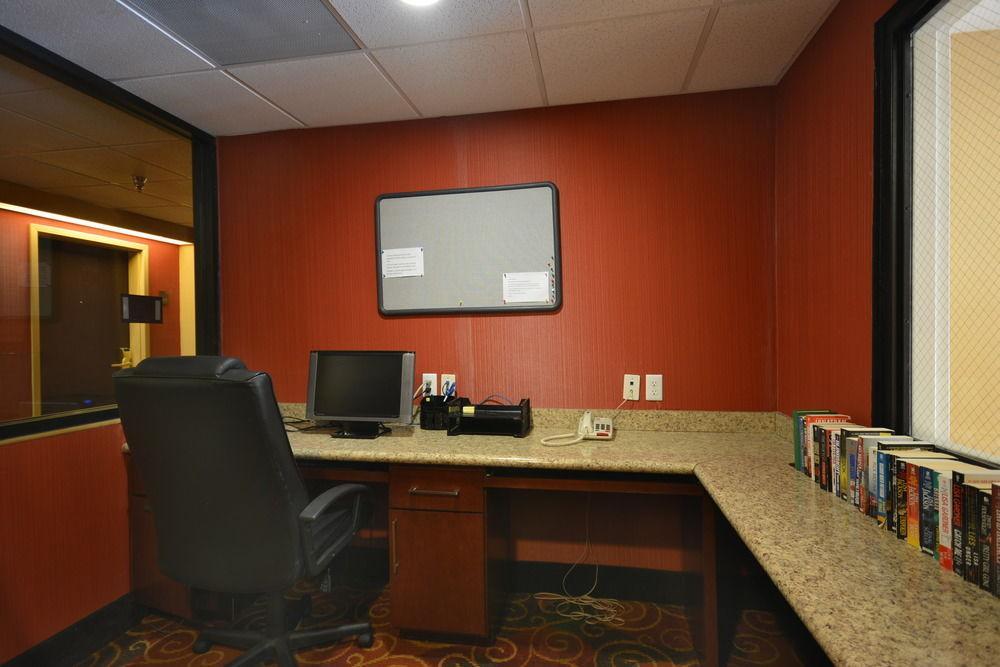 Comfort Inn & Suites Trussville I-59 Exit 141 Dış mekan fotoğraf