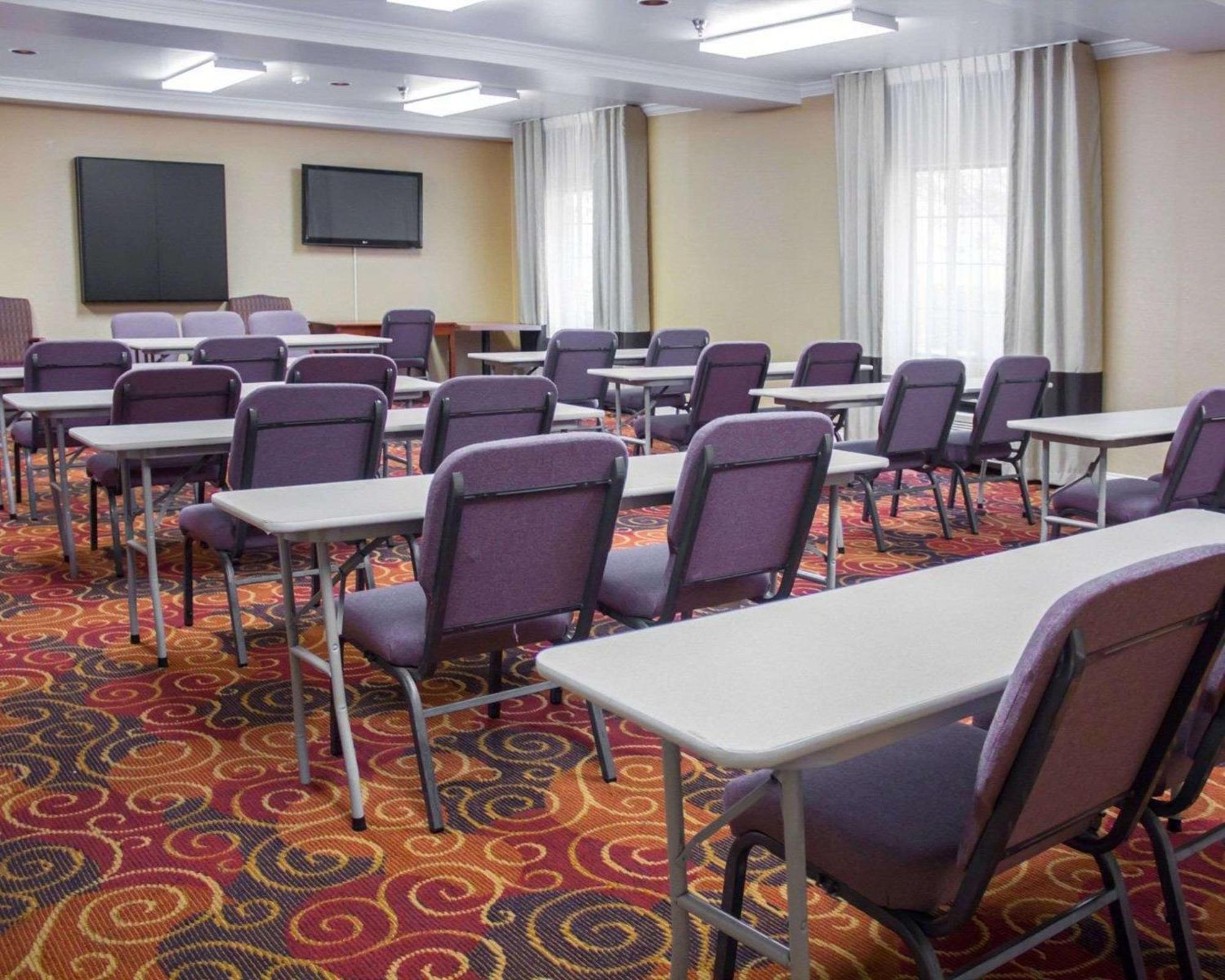 Comfort Inn & Suites Trussville I-59 Exit 141 Dış mekan fotoğraf