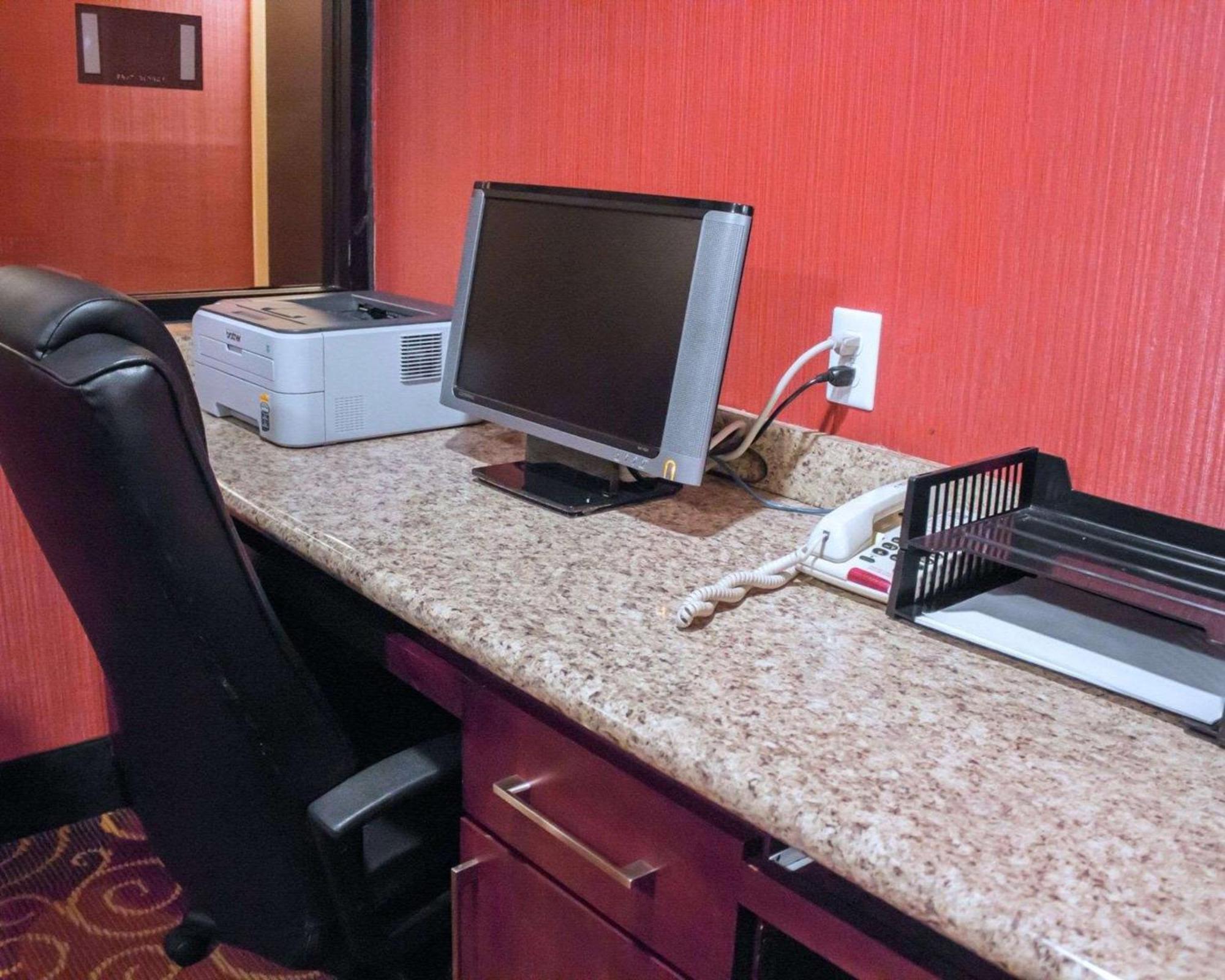 Comfort Inn & Suites Trussville I-59 Exit 141 Dış mekan fotoğraf