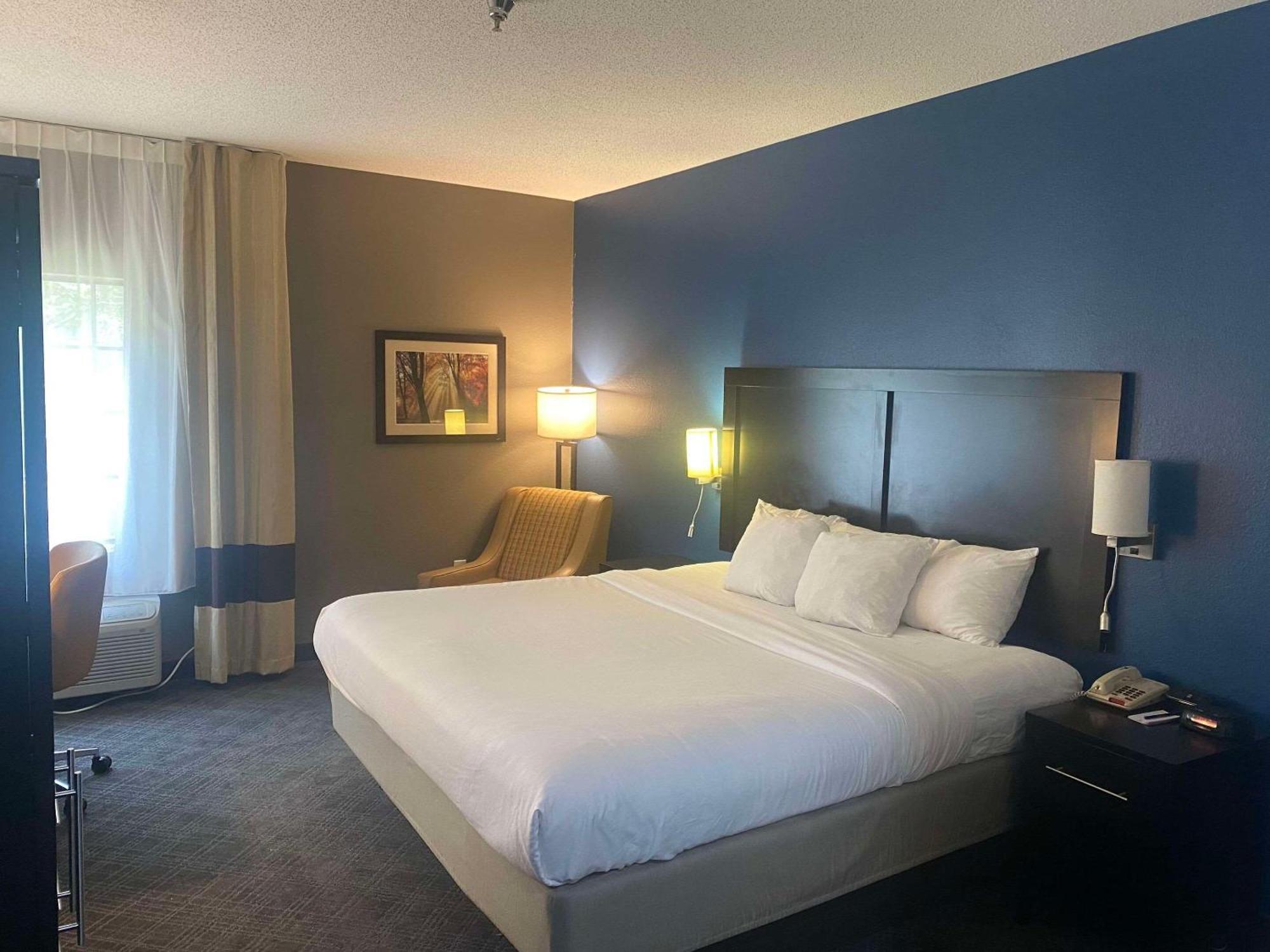 Comfort Inn & Suites Trussville I-59 Exit 141 Dış mekan fotoğraf